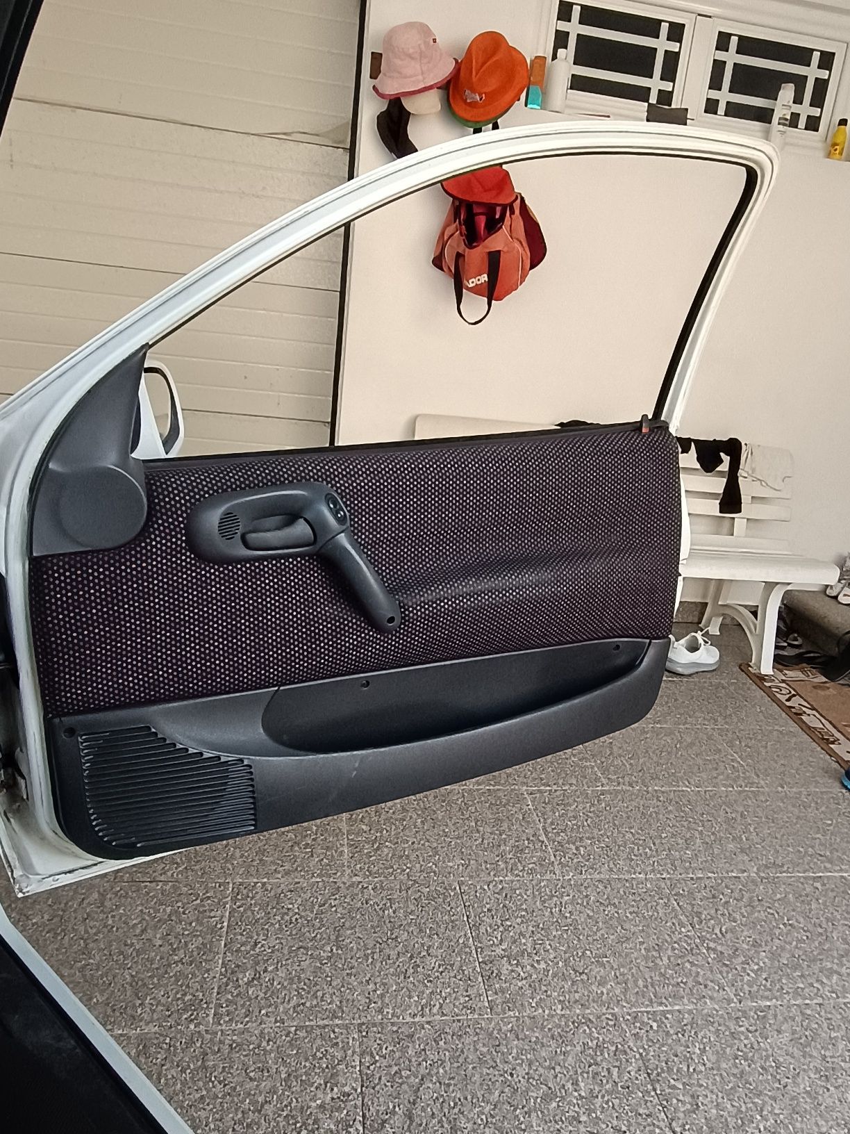 Vendo Opel corsa 1.4 SI