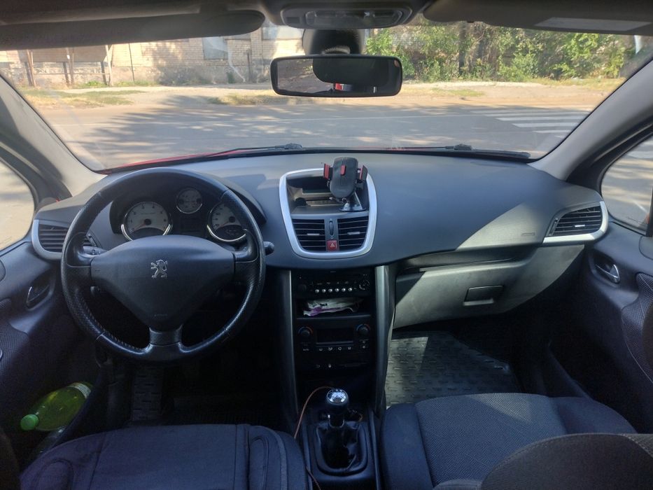 Продам Пежо, обміняю.