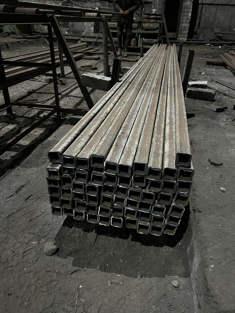 Профильная труба 50*50*3 мм