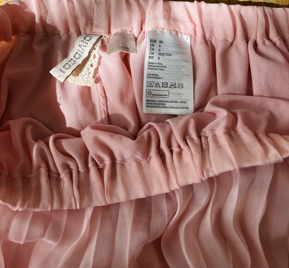 Pudroworóżowa plisowana spódnica H&M Divided