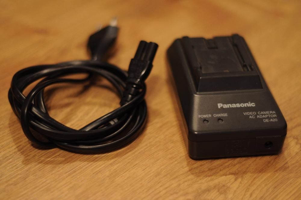 Профессиональная видеокамера Panasonic AG-DVX100B Б/У