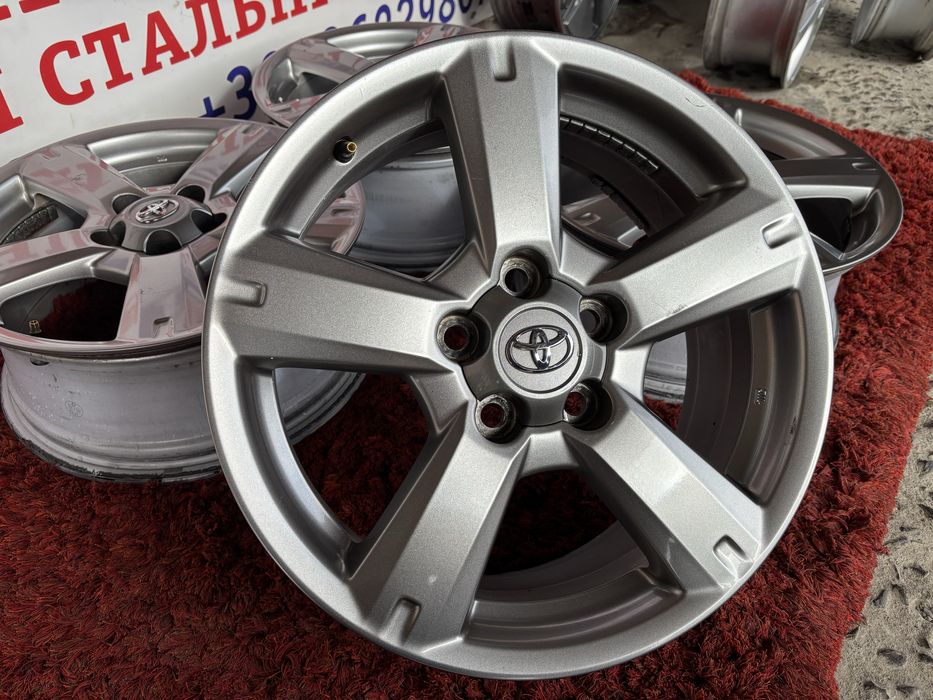 Original Toyota Rav4 R17 5x114,3