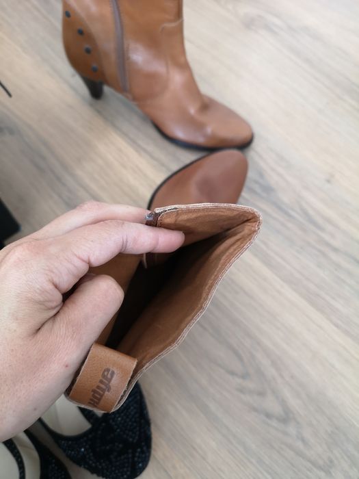 Vendo botas, sapatos, sandálias baratas