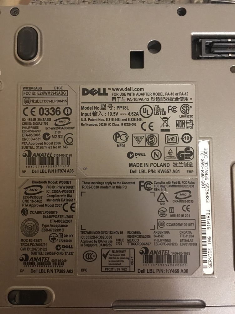 Laptop Dell latitude 630  bez twardego dysku stacja dokujaca zasilacz