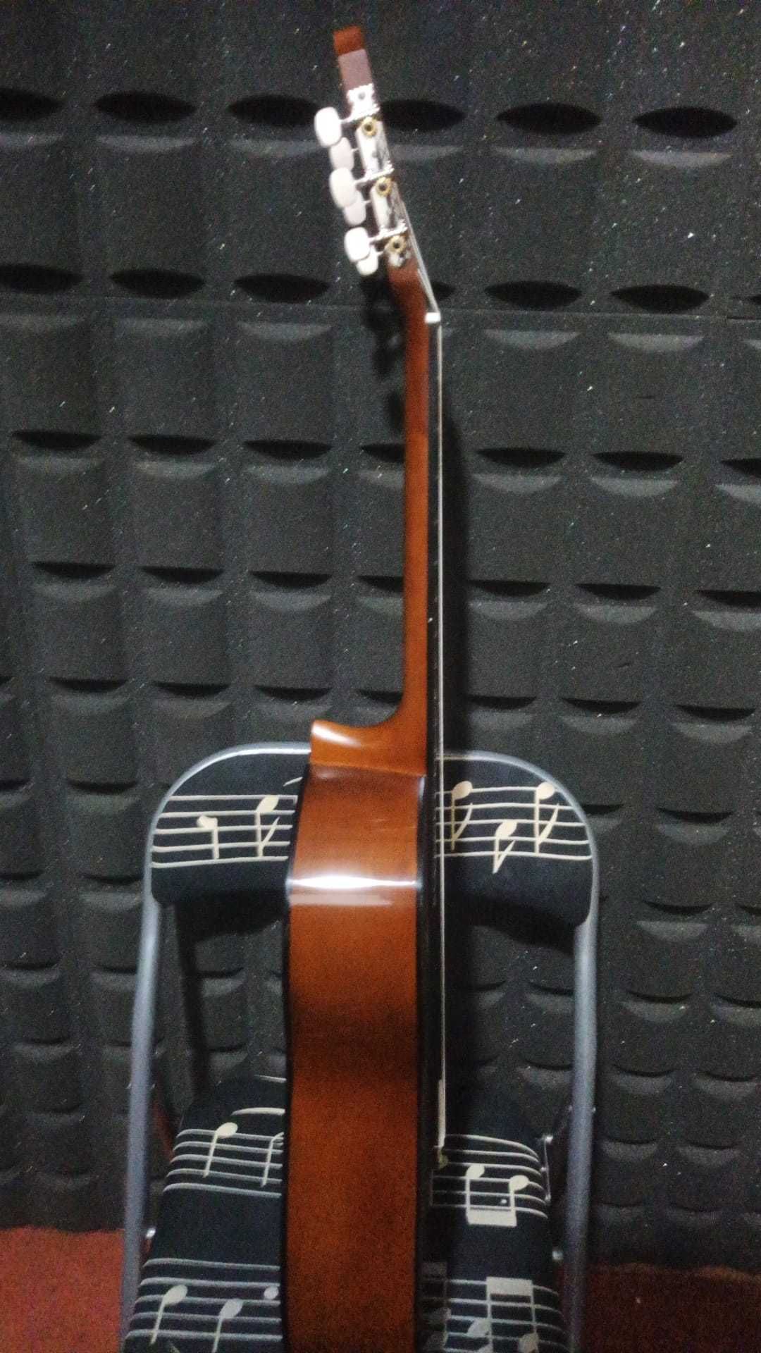 Guitarra Clássica Ortiz Natural Gloss