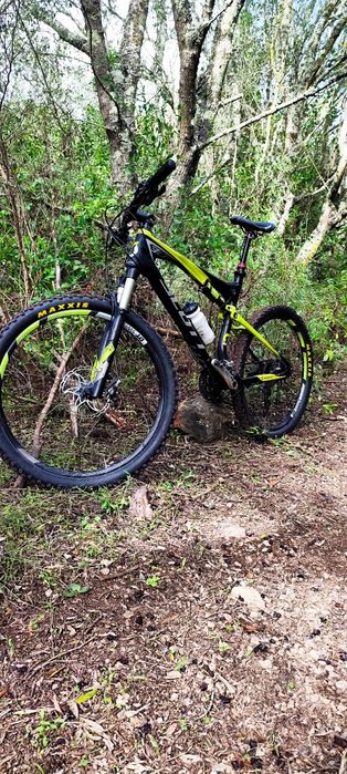 Btt Scott spark Full carbono