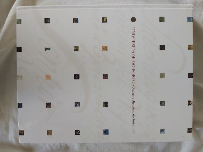 Livro "Universidade do Porto: Raízes e Memórias da Instituição"