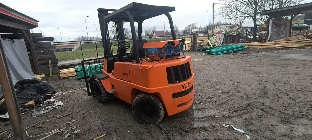 Wózek Widłowy YALE gazowy