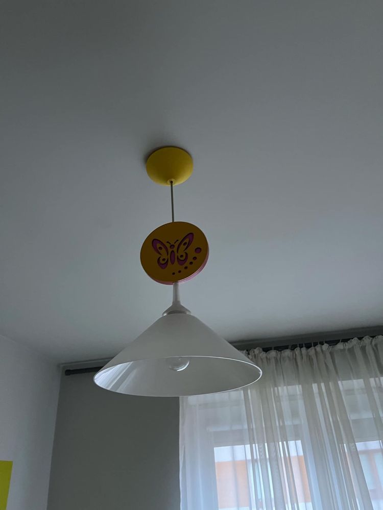Lampa wisząca do pokoju dziecięcego