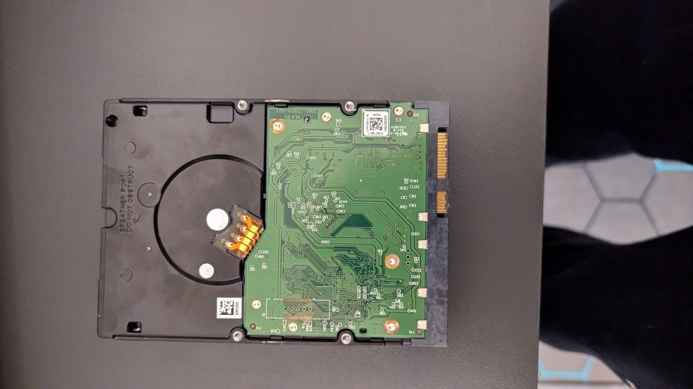 Жорсткий диск для сервера Western Digital SAS 3.5" 2TB