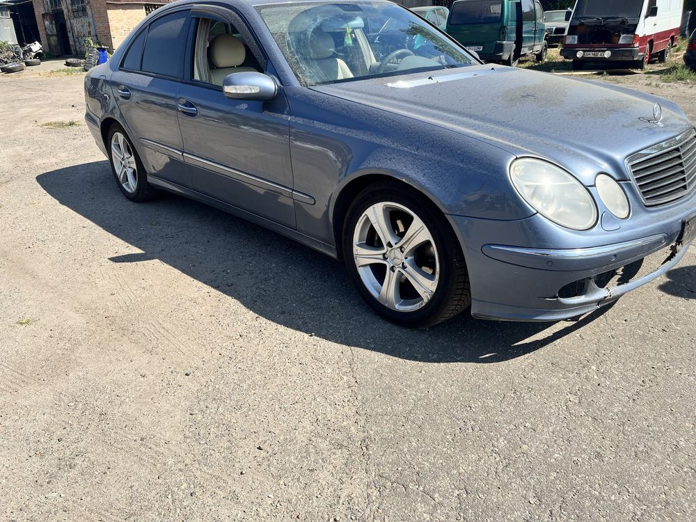 Mercedes w 211 E 320 diesel на болты , Гайки , метизы
