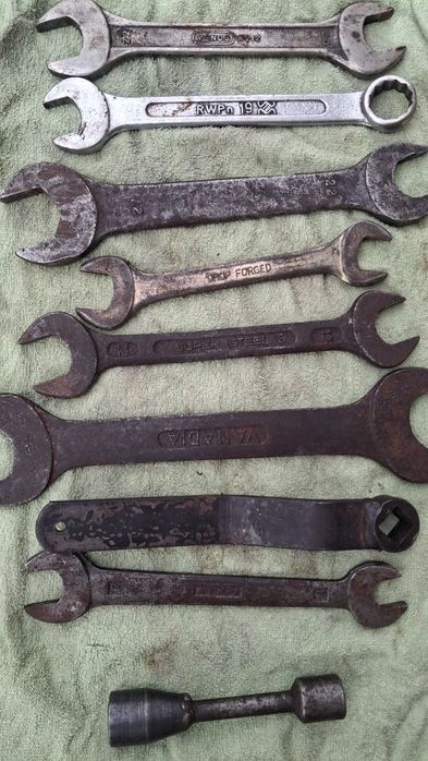 Klucze warsztatowe z czasów PRL-u