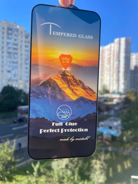 Захисне скло на iPhone