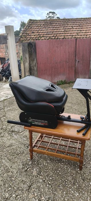 Cockpit corsa driving em excelente estado
