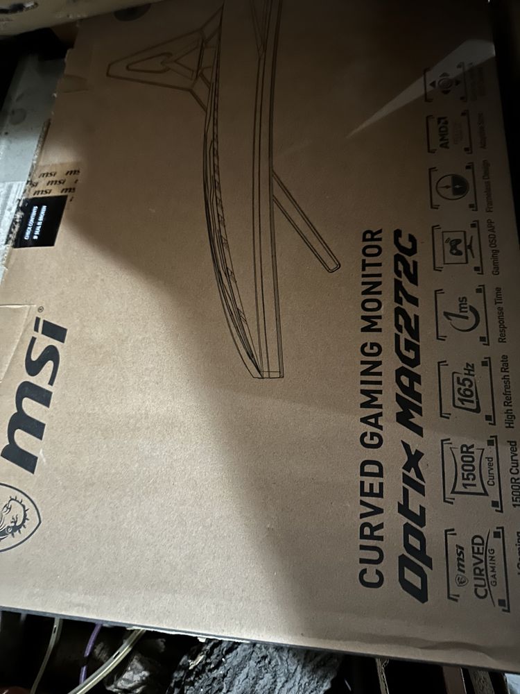 Monitor MSI Optix Max MAG272C 27”