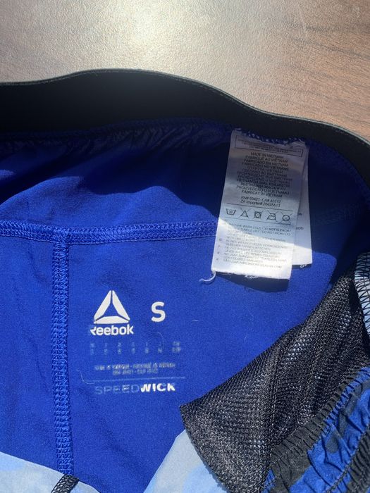 Шорти спортивні reebok