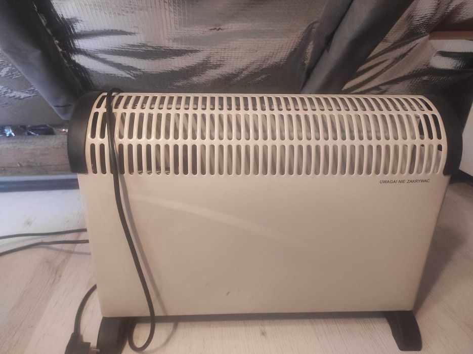 Grzejnik Konwektor CH 2000AB Turbo  (Castorama) używany