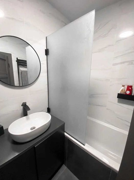 Душова кабіна зі скла,душові перегородки двері у душ ,під замволення