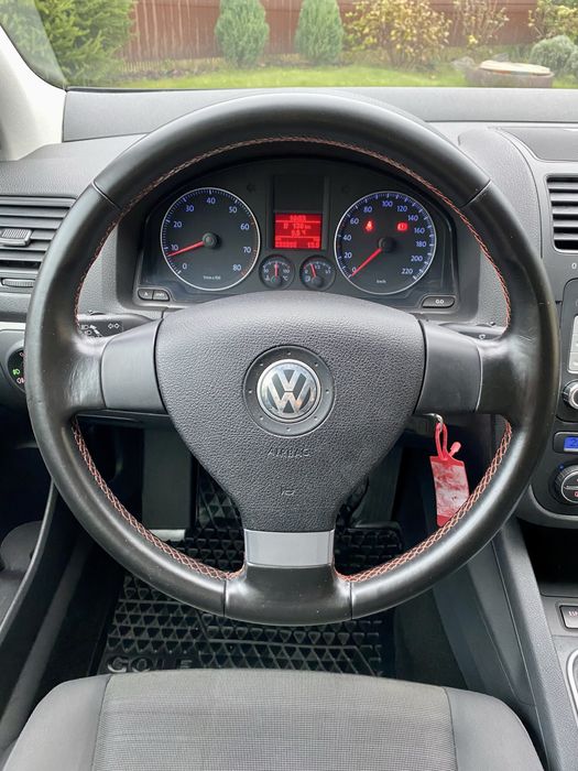 Volkswagen Golf5 GOAL 1.4mpi + газ 59 kw