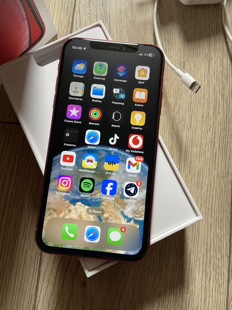 iPhone XR 64GB Product Red