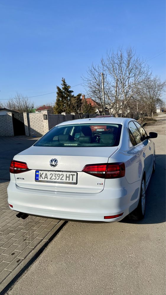 Продам Volkswagen Jetta 2017 року