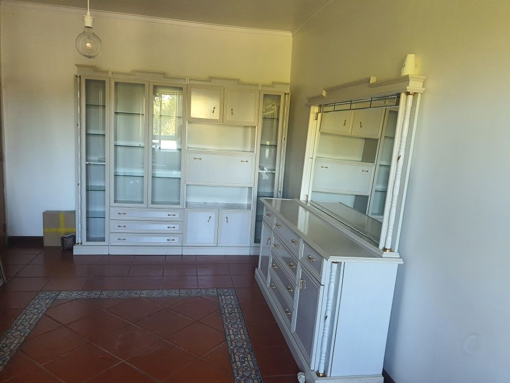 Conjunto mobília  de sala branca e Dourada