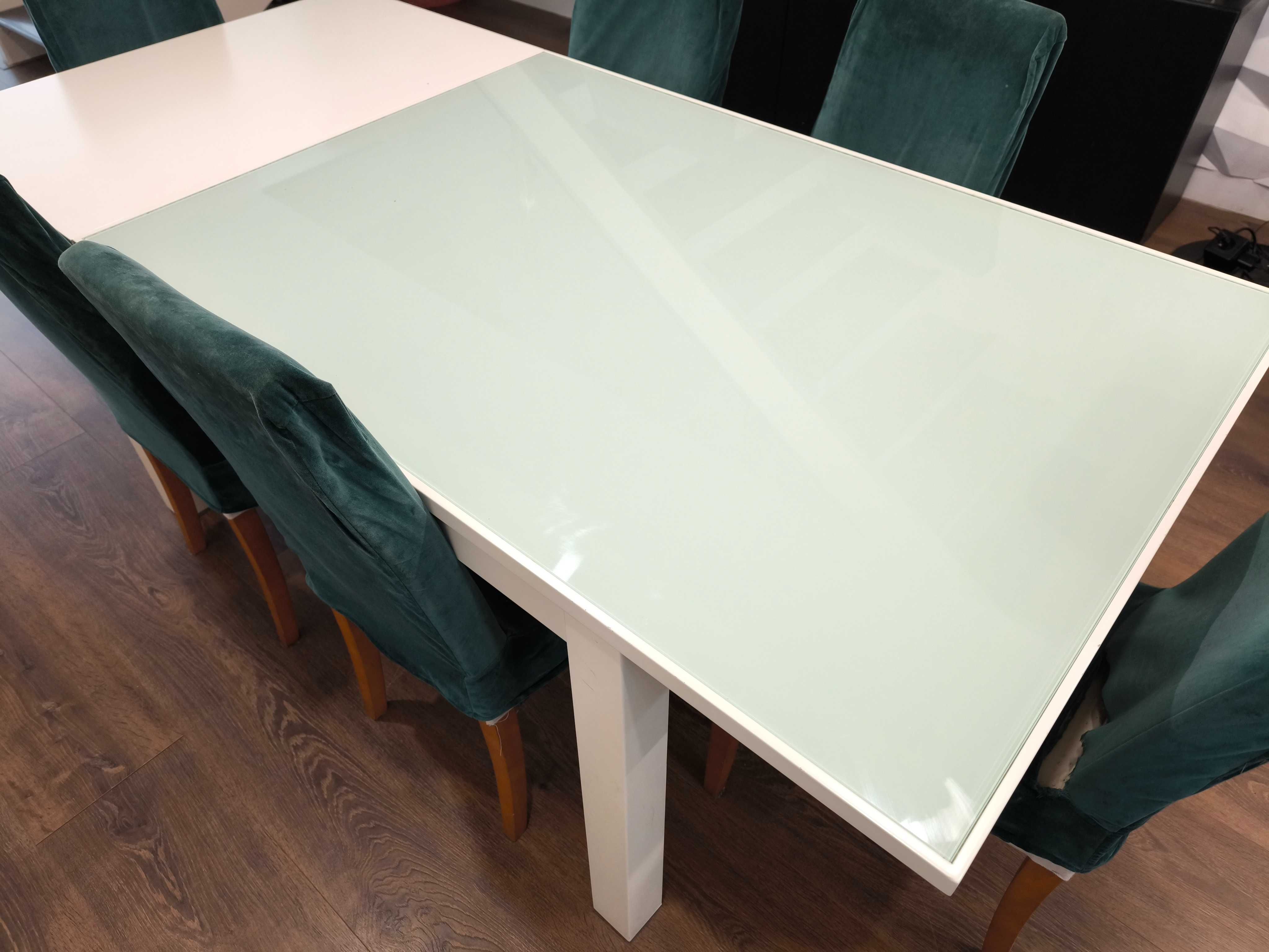 Mesa extensivel e cadeiras jantar
