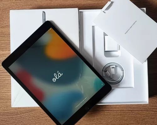 Apple iPad (9ª Geração) 10.2" Wi-Fi 64GB