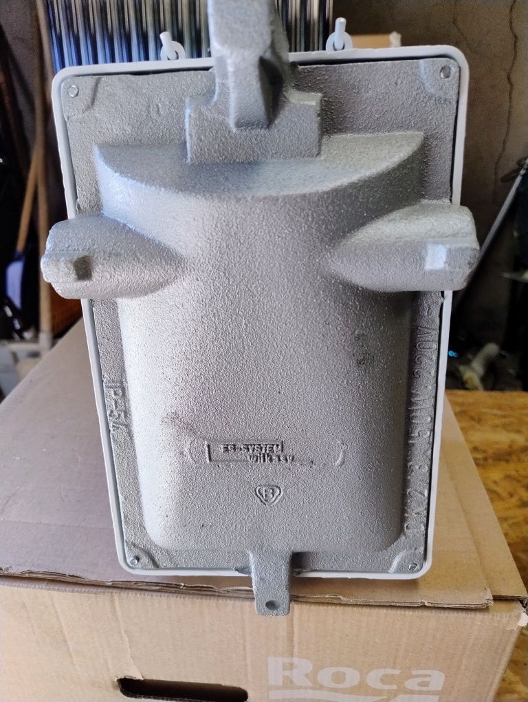 Lampy industrialne
