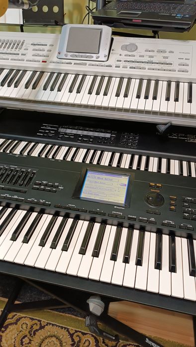 Синтезатор "Korg i30"стан чудовий