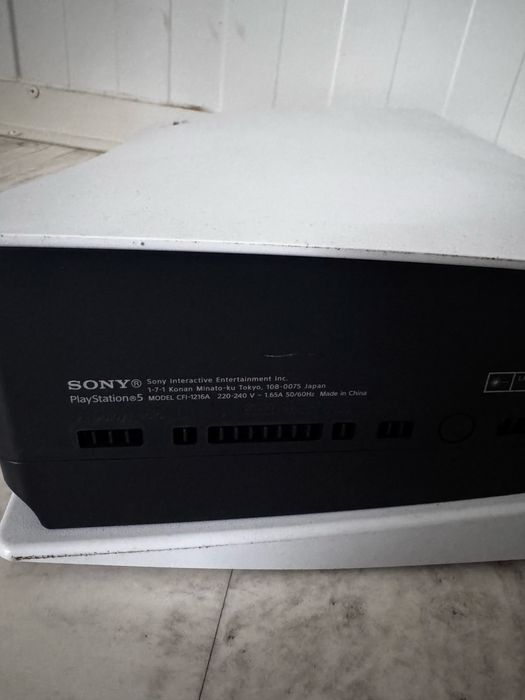 PlayStation 5 CFI-1216A + 2 pady – stan IDEALNY!