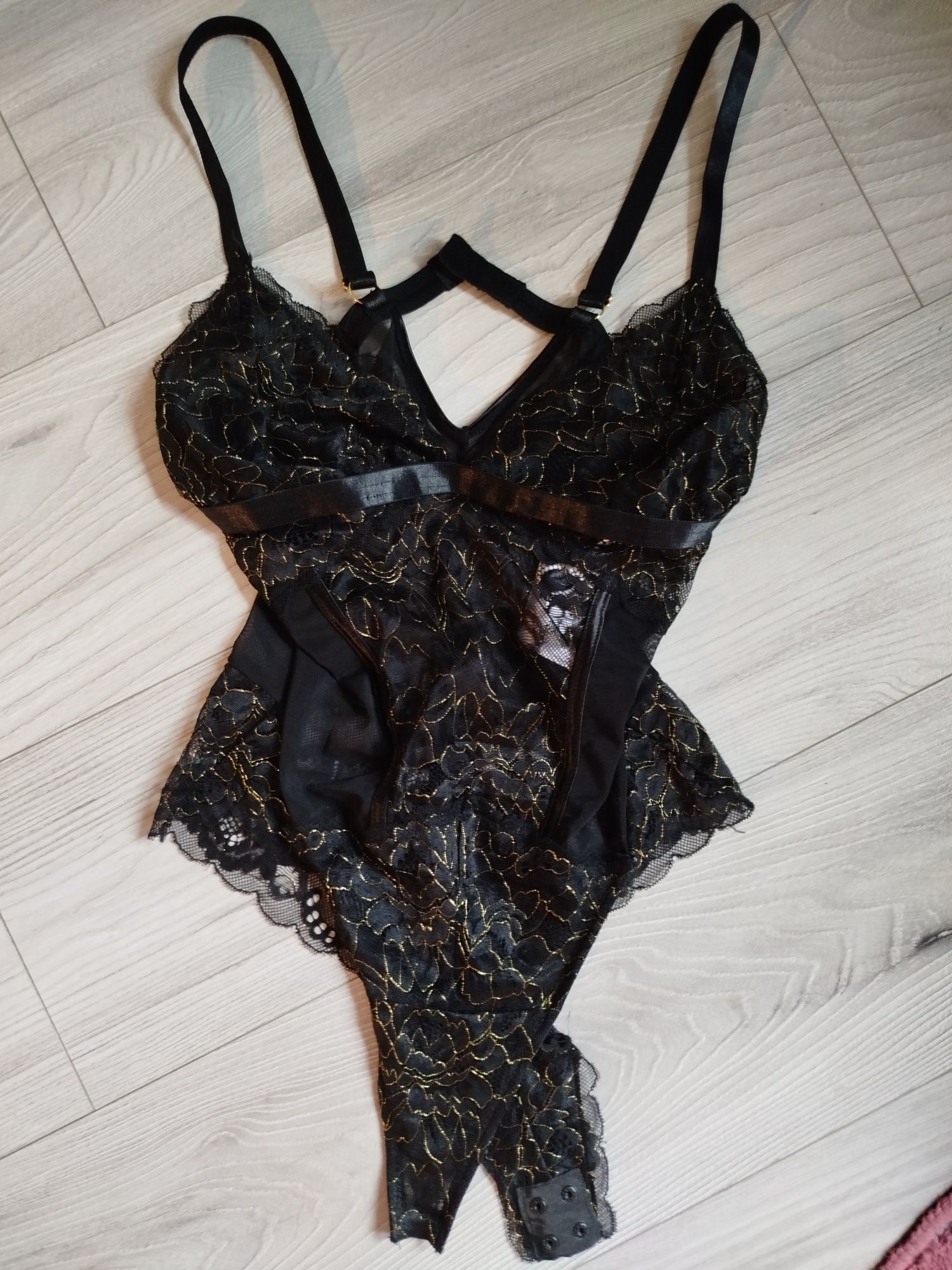 Body koronkowe nowe bielizna