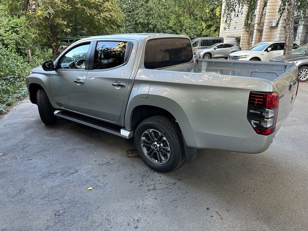 Mitsubishi L-200 2019року