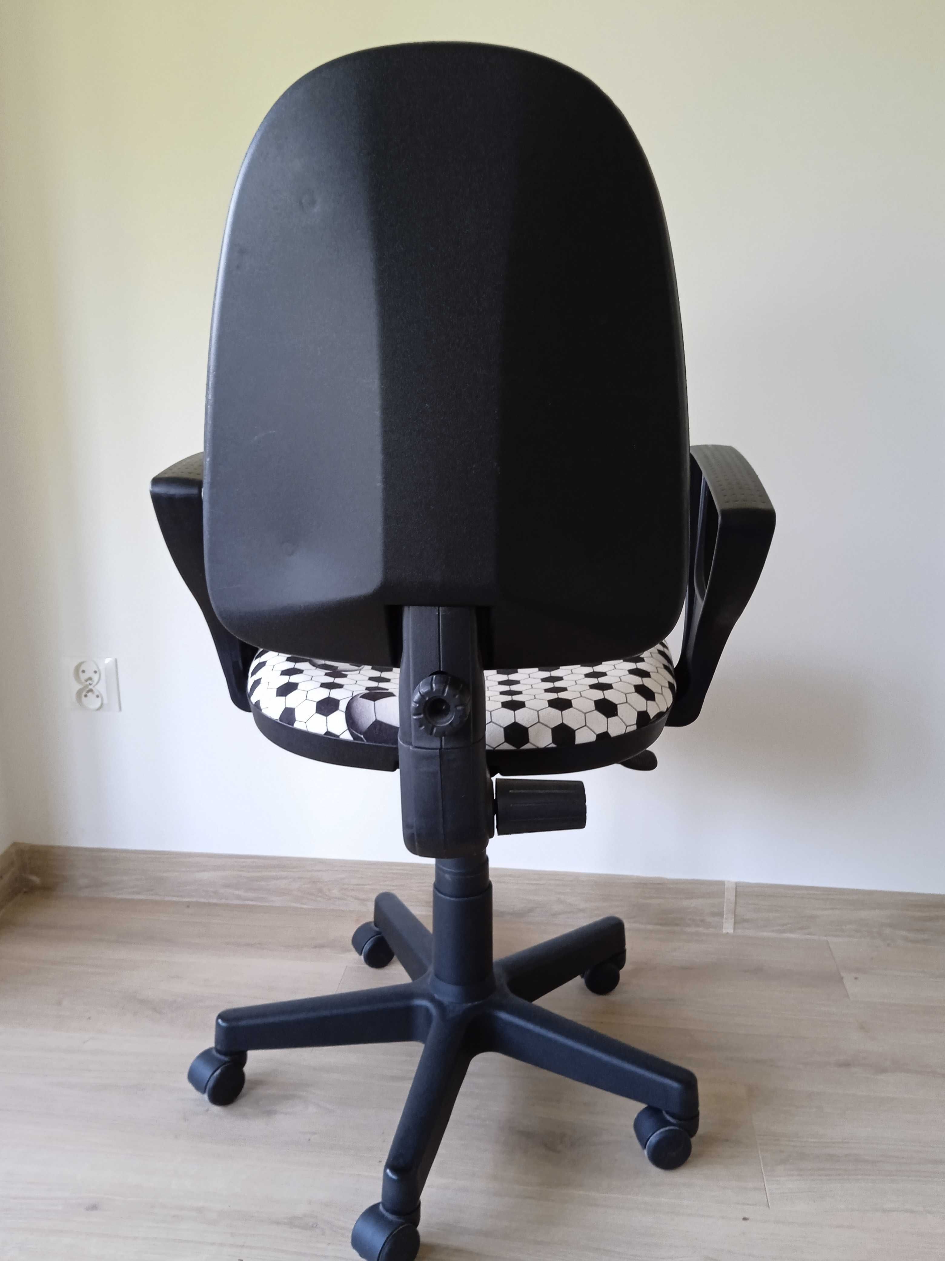 Krzesło biurowe dla dziecka + drugie mniejsze gratis