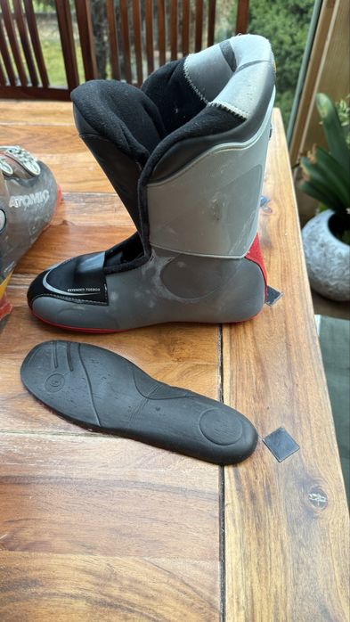 Buty narciarskie Atomic R10 39