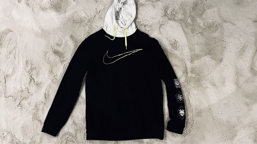 Bluza Nike Dri-Fit Czarno-Biała - M