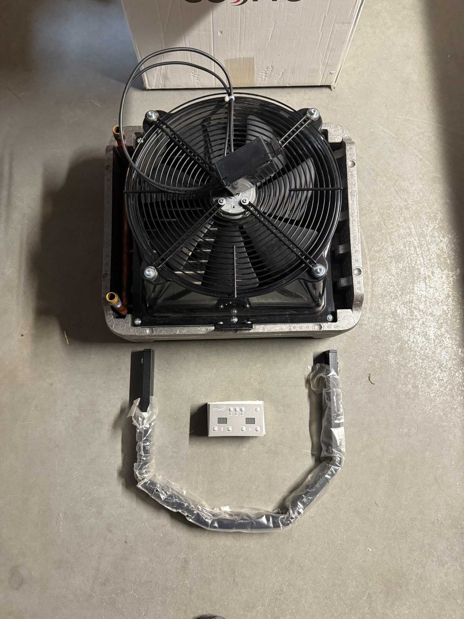 Nagrzewnica wodna Leo FB 65kw EC Zestaw z konsolą oraz sterownikiem