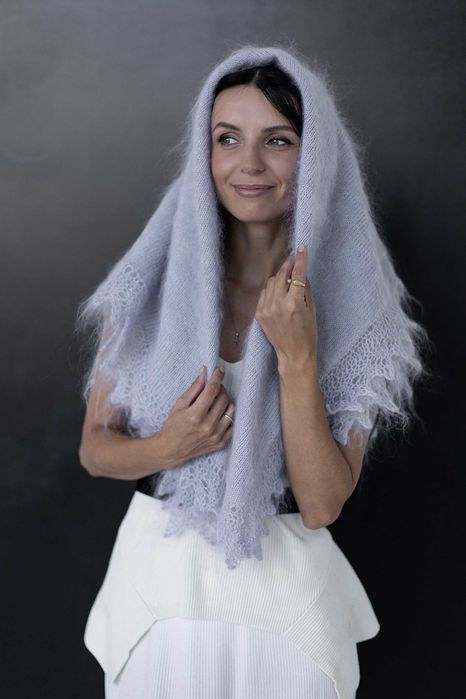 Chusta bogata i elegancka – Handmade z naturalnej wełny koziej