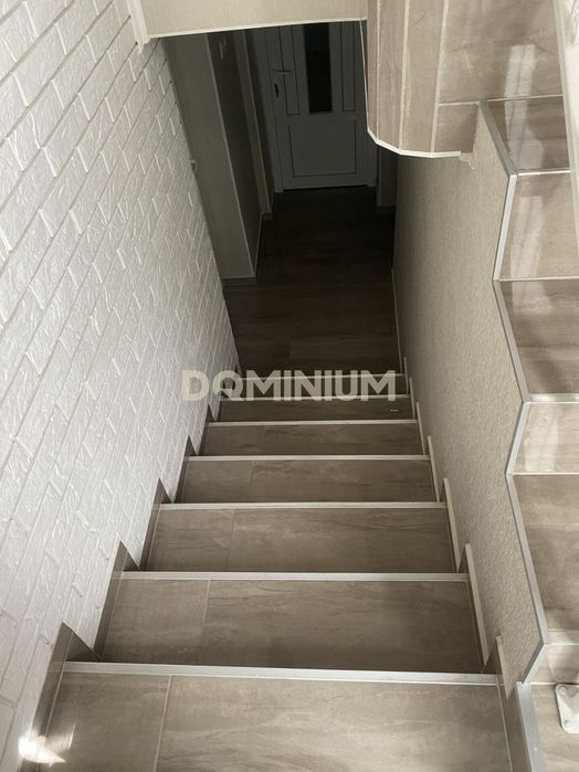 Продається будинок у мальовничому селі