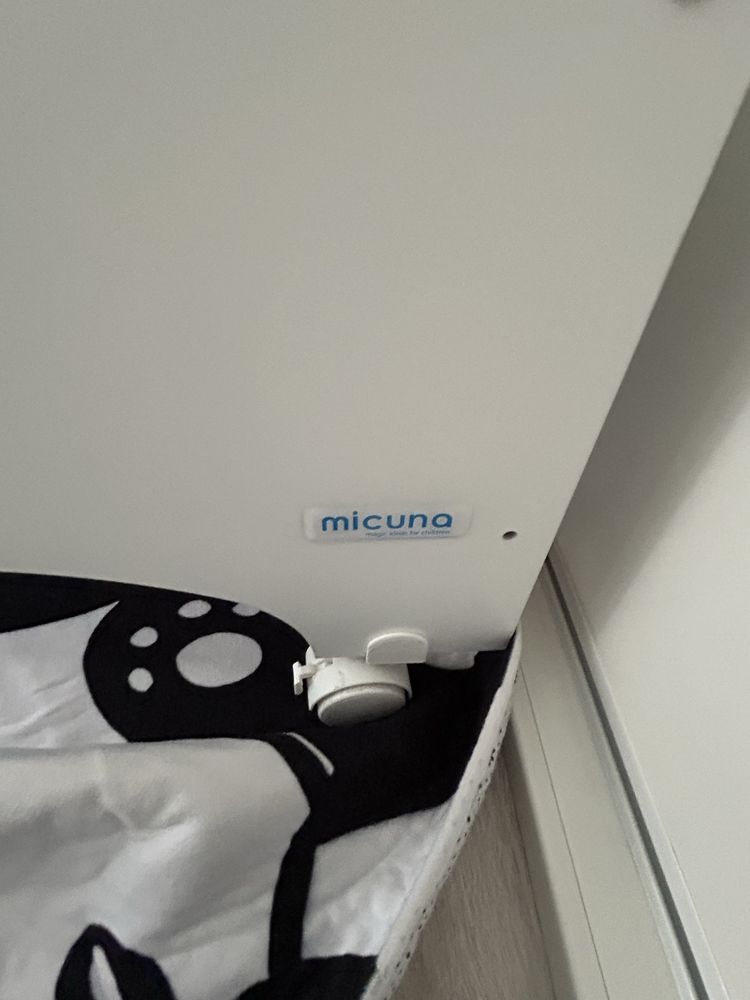 Berço da marca Micuna