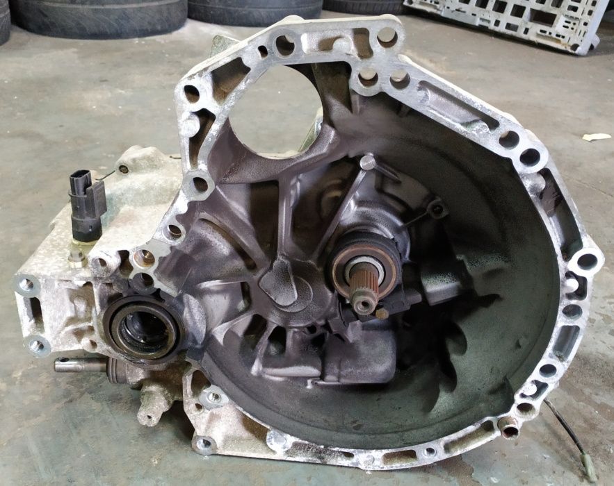 Caixas de velocidades MG f mgf ou tf / zr 1.8