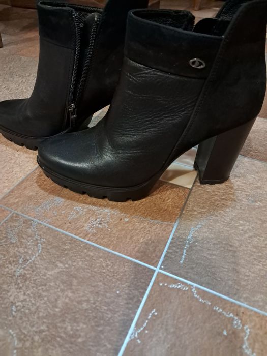 Черевички на байці