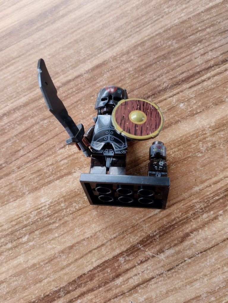 Figurka ORC wojownik Władca Pierścieni LOTR  (nie lego)