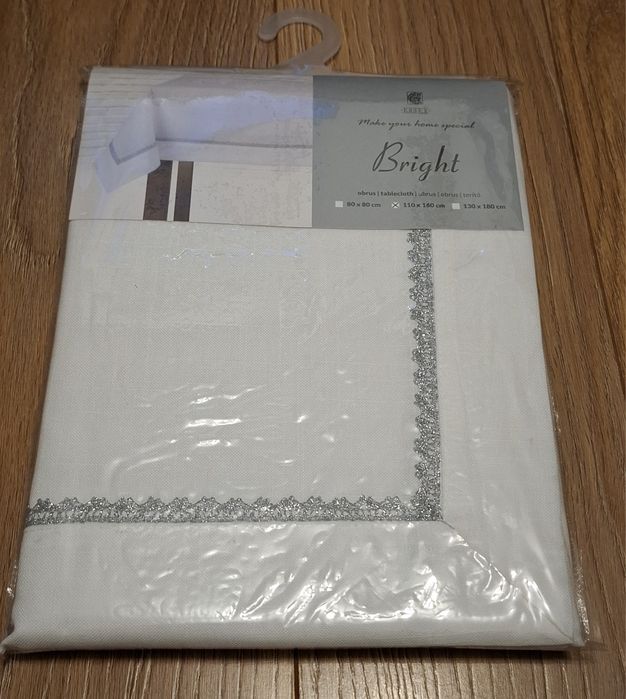 Biały obrus 110×160