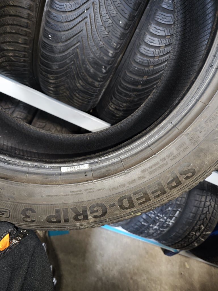 2x235/55 R17 Semperit Speed-grip 3 zimowe