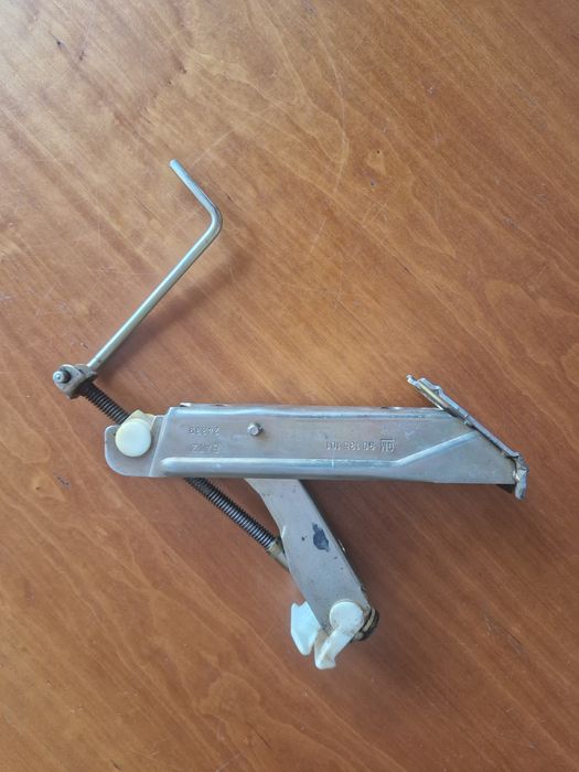 Macaco para automóveis