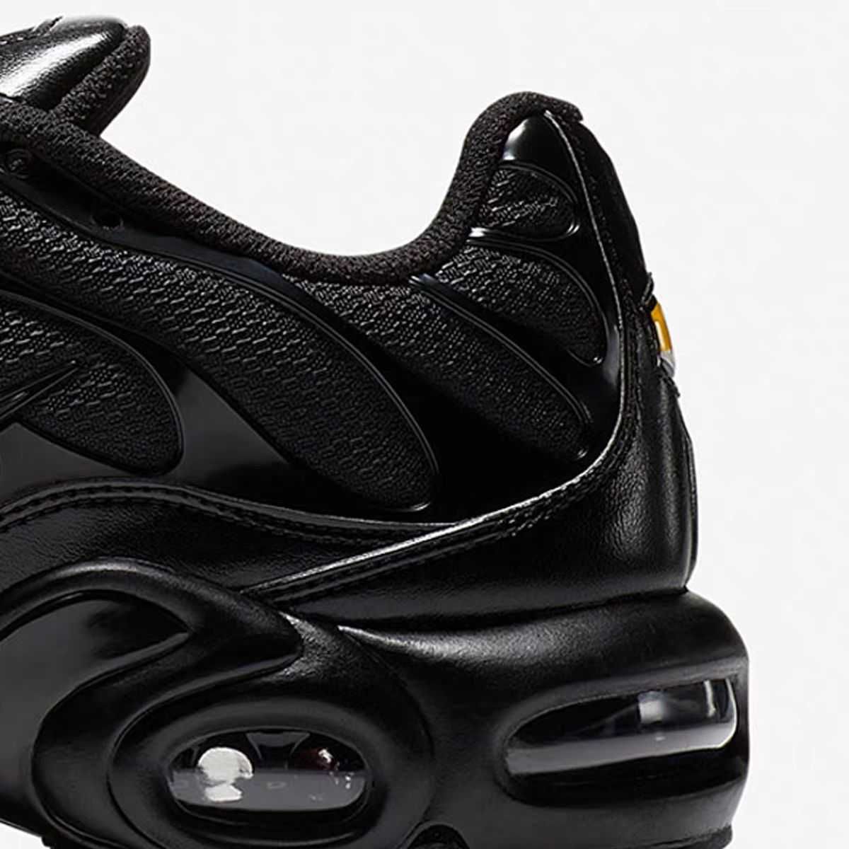 NikeAir_MaxTripleBlack r.43