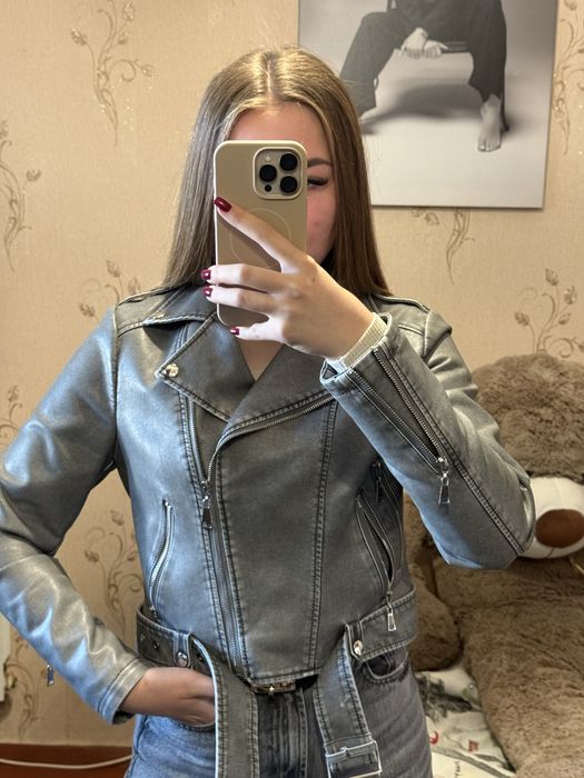 Косуха сіра жіноча