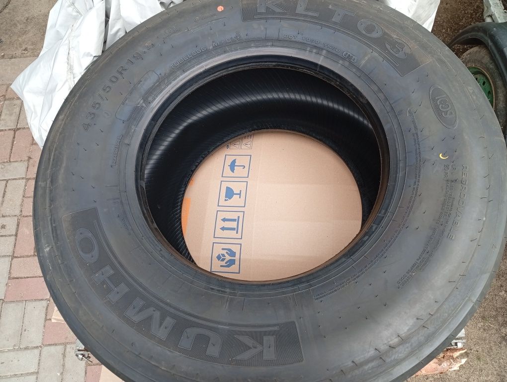 KUMHO 435/50 R 19.5