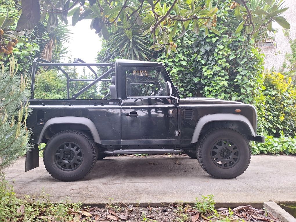 Land Rover Defender 90 Roll Cage Soft Top